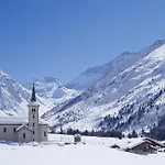 Chalé Luxury Chalet, Spa, Sauna, Fitness & 180 Views *