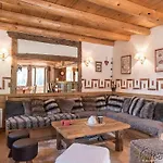 Luxury Chalet, Spa, Sauna, Fitness & 180 Views La Plagne