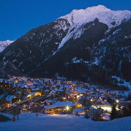 Luxury Chalet, Spa, Sauna, Fitness & 180 Views *